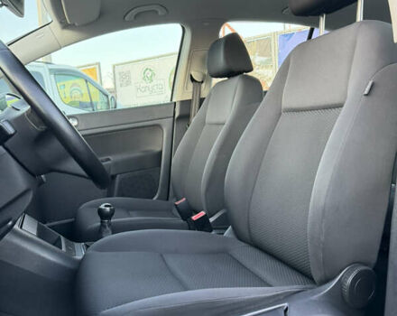 Серый Фольксваген Гольф Плюс, объемом двигателя 1.6 л и пробегом 214 тыс. км за 8350 $, фото 19 на Automoto.ua