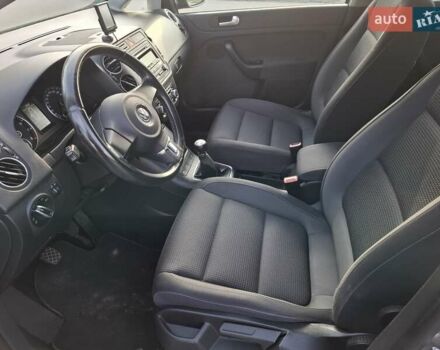 Серый Фольксваген Гольф Плюс, объемом двигателя 1.2 л и пробегом 241 тыс. км за 8300 $, фото 12 на Automoto.ua