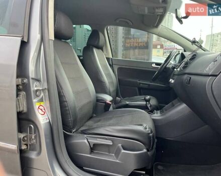 Серый Фольксваген Гольф Плюс, объемом двигателя 1.39 л и пробегом 220 тыс. км за 7790 $, фото 11 на Automoto.ua