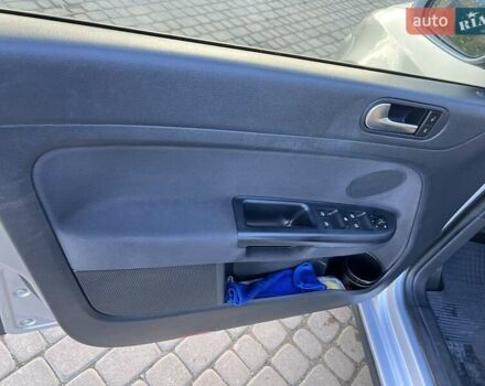 Серый Фольксваген Гольф Плюс, объемом двигателя 1.39 л и пробегом 260 тыс. км за 7850 $, фото 36 на Automoto.ua