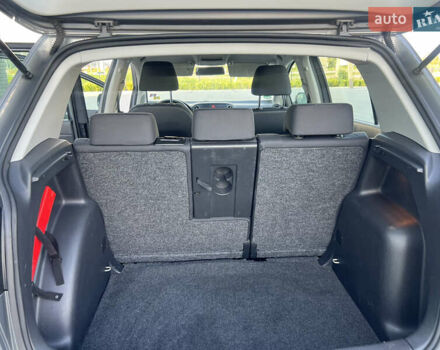 Серый Фольксваген Гольф Плюс, объемом двигателя 1.4 л и пробегом 194 тыс. км за 5999 $, фото 24 на Automoto.ua