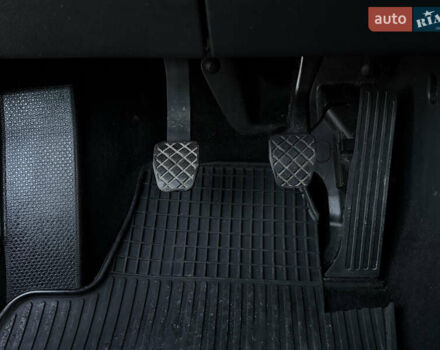 Серый Фольксваген Гольф Плюс, объемом двигателя 1.6 л и пробегом 214 тыс. км за 8350 $, фото 37 на Automoto.ua