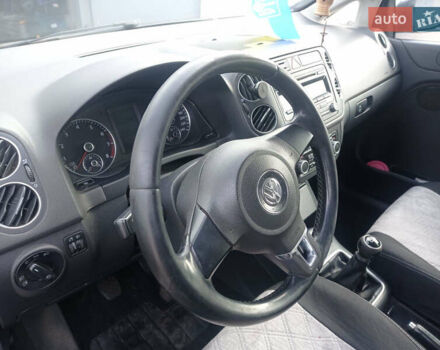 Сірий Фольксваген Golf Plus, об'ємом двигуна 1.6 л та пробігом 235 тис. км за 5500 $, фото 4 на Automoto.ua