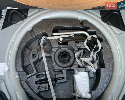 Серый Фольксваген Гольф Плюс, объемом двигателя 1.4 л и пробегом 194 тыс. км за 5999 $, фото 25 на Automoto.ua