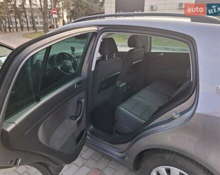 Серый Фольксваген Гольф Плюс, объемом двигателя 1.2 л и пробегом 241 тыс. км за 8300 $, фото 14 на Automoto.ua