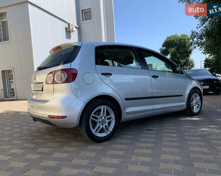 Серый Фольксваген Гольф Плюс, объемом двигателя 1.4 л и пробегом 175 тыс. км за 8999 $, фото 7 на Automoto.ua