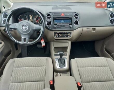 Сірий Фольксваген Golf Plus, об'ємом двигуна 1.4 л та пробігом 109 тис. км за 10300 $, фото 25 на Automoto.ua