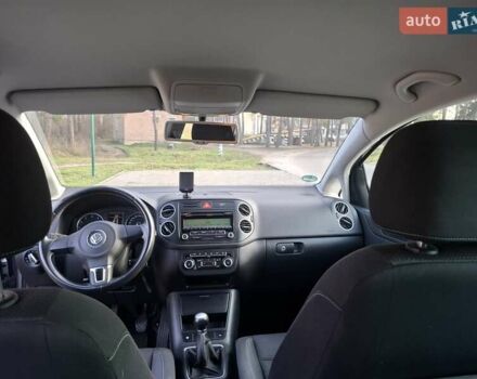 Серый Фольксваген Гольф Плюс, объемом двигателя 1.2 л и пробегом 241 тыс. км за 8300 $, фото 15 на Automoto.ua