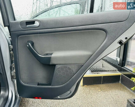 Серый Фольксваген Гольф Плюс, объемом двигателя 1.4 л и пробегом 162 тыс. км за 8200 $, фото 20 на Automoto.ua