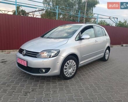 Фольксваген Гольф Плюс 2010 в Луцке на Automoto.ua Серый Фольксваген Гольф Плюс, объемом двигателя 1.6 л и пробегом 180 тыс. км за 8200 $, фото 3 на Automoto.ua