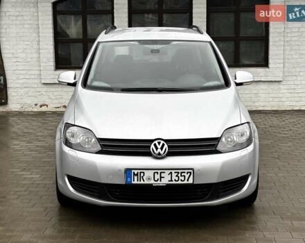 Серый Фольксваген Гольф Плюс, объемом двигателя 1.6 л и пробегом 189 тыс. км за 9399 $, фото 4 на Automoto.ua