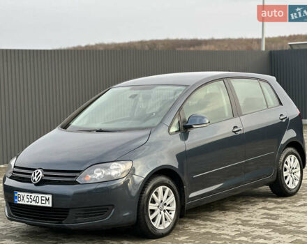 Серый Фольксваген Гольф Плюс, объемом двигателя 1.6 л и пробегом 245 тыс. км за 8199 $, фото 2 на Automoto.ua