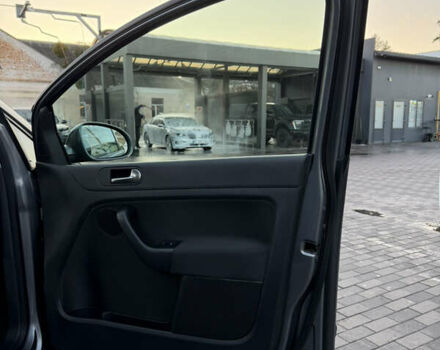 Серый Фольксваген Гольф Плюс, объемом двигателя 1.6 л и пробегом 214 тыс. км за 8350 $, фото 23 на Automoto.ua