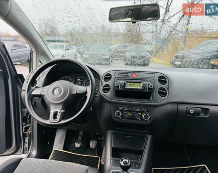 Серый Фольксваген Гольф Плюс, объемом двигателя 1.4 л и пробегом 162 тыс. км за 8200 $, фото 19 на Automoto.ua