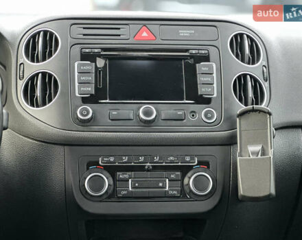 Серый Фольксваген Гольф Плюс, объемом двигателя 1.6 л и пробегом 245 тыс. км за 8199 $, фото 14 на Automoto.ua