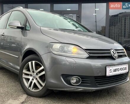 Серый Фольксваген Гольф Плюс, объемом двигателя 1.39 л и пробегом 220 тыс. км за 7790 $, фото 1 на Automoto.ua
