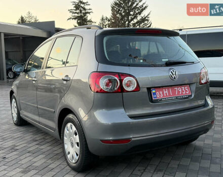 Серый Фольксваген Гольф Плюс, объемом двигателя 1.6 л и пробегом 214 тыс. км за 8350 $, фото 12 на Automoto.ua