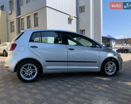 Серый Фольксваген Гольф Плюс, объемом двигателя 1.4 л и пробегом 175 тыс. км за 8999 $, фото 4 на Automoto.ua