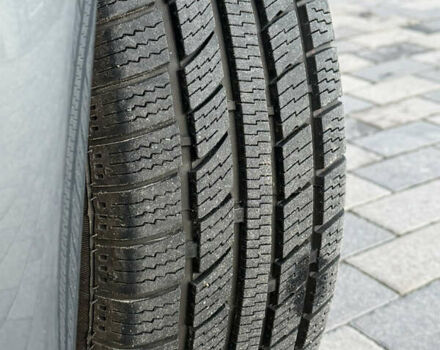 Серый Фольксваген Гольф Плюс, объемом двигателя 1.6 л и пробегом 214 тыс. км за 8350 $, фото 6 на Automoto.ua