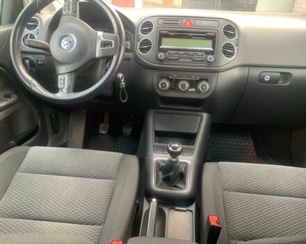 Серый Фольксваген Гольф Плюс, объемом двигателя 1.4 л и пробегом 175 тыс. км за 8300 $, фото 8 на Automoto.ua