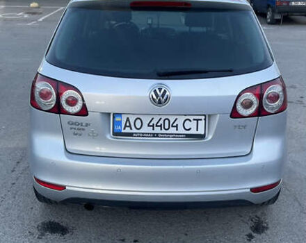 Серый Фольксваген Гольф Плюс, объемом двигателя 1.6 л и пробегом 280 тыс. км за 7400 $, фото 2 на Automoto.ua