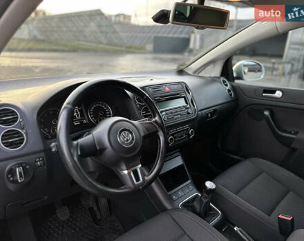 Серый Фольксваген Гольф Плюс, объемом двигателя 1.4 л и пробегом 184 тыс. км за 7200 $, фото 1 на Automoto.ua