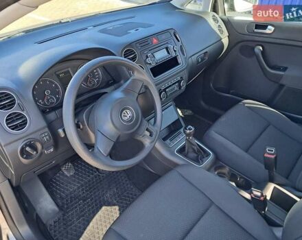 Серый Фольксваген Гольф Плюс, объемом двигателя 1.39 л и пробегом 186 тыс. км за 7100 $, фото 17 на Automoto.ua