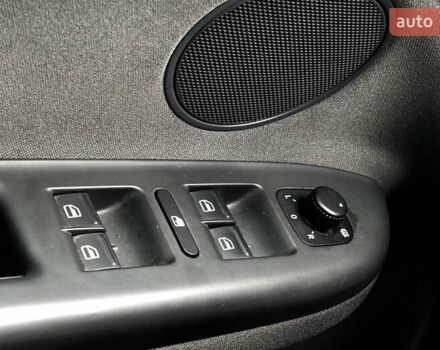 Серый Фольксваген Гольф Плюс, объемом двигателя 1.6 л и пробегом 189 тыс. км за 9399 $, фото 77 на Automoto.ua