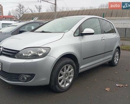 Сірий Фольксваген Golf Plus, об'ємом двигуна 1.6 л та пробігом 230 тис. км за 7800 $, фото 16 на Automoto.ua