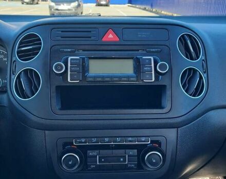 Серый Фольксваген Гольф Плюс, объемом двигателя 1.39 л и пробегом 186 тыс. км за 7100 $, фото 26 на Automoto.ua