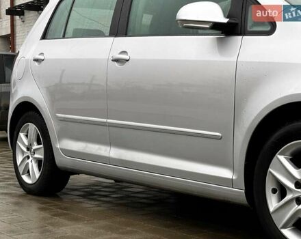 Серый Фольксваген Гольф Плюс, объемом двигателя 1.6 л и пробегом 189 тыс. км за 9399 $, фото 18 на Automoto.ua