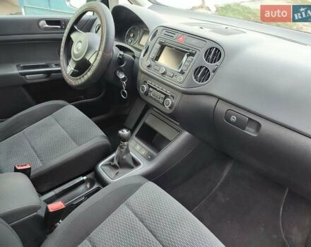 Серый Фольксваген Гольф Плюс, объемом двигателя 1.6 л и пробегом 257 тыс. км за 7700 $, фото 13 на Automoto.ua