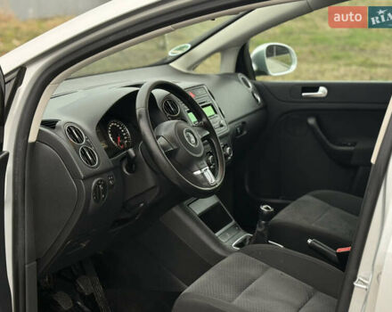 Серый Фольксваген Гольф Плюс, объемом двигателя 1.4 л и пробегом 168 тыс. км за 6450 $, фото 32 на Automoto.ua