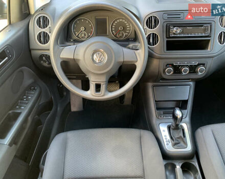 Серый Фольксваген Гольф Плюс, объемом двигателя 1.4 л и пробегом 175 тыс. км за 8999 $, фото 24 на Automoto.ua