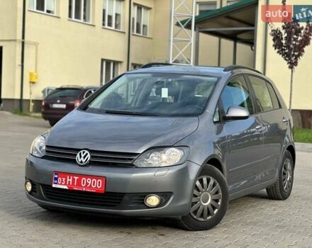 Серый Фольксваген Гольф Плюс, объемом двигателя 1.4 л и пробегом 112 тыс. км за 8000 $, фото 22 на Automoto.ua