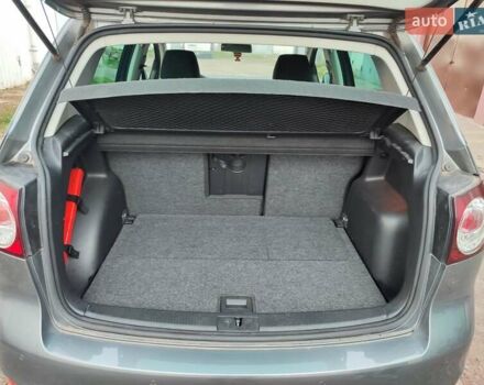 Серый Фольксваген Гольф Плюс, объемом двигателя 1.6 л и пробегом 257 тыс. км за 7700 $, фото 11 на Automoto.ua