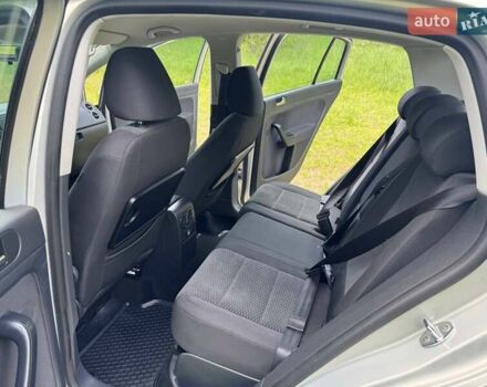 Сірий Фольксваген Golf Plus, об'ємом двигуна 1.4 л та пробігом 243 тис. км за 7600 $, фото 35 на Automoto.ua