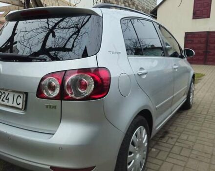 Серый Фольксваген Гольф Плюс, объемом двигателя 1.6 л и пробегом 240 тыс. км за 6200 $, фото 4 на Automoto.ua