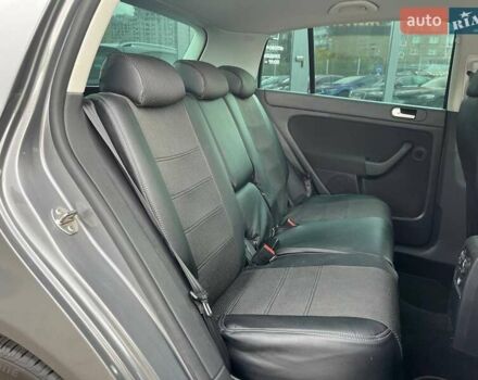 Серый Фольксваген Гольф Плюс, объемом двигателя 1.39 л и пробегом 220 тыс. км за 7790 $, фото 10 на Automoto.ua