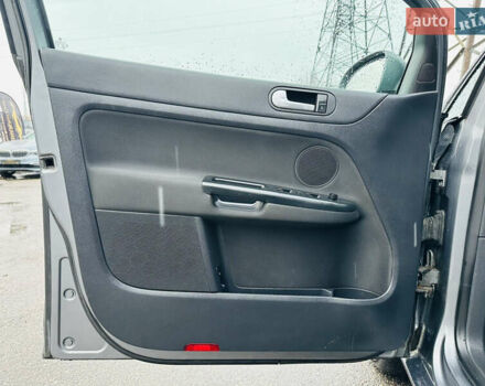 Серый Фольксваген Гольф Плюс, объемом двигателя 1.4 л и пробегом 162 тыс. км за 8200 $, фото 14 на Automoto.ua