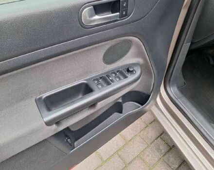 Серый Фольксваген Гольф Плюс, объемом двигателя 2 л и пробегом 280 тыс. км за 3600 $, фото 11 на Automoto.ua