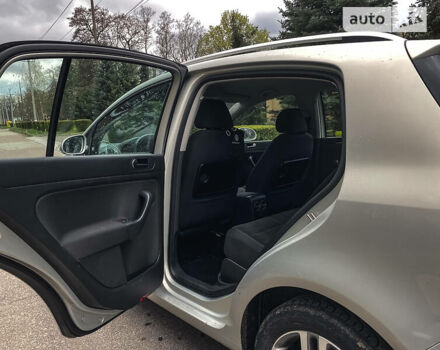 Серый Фольксваген Гольф Плюс, объемом двигателя 1.4 л и пробегом 146 тыс. км за 8200 $, фото 13 на Automoto.ua