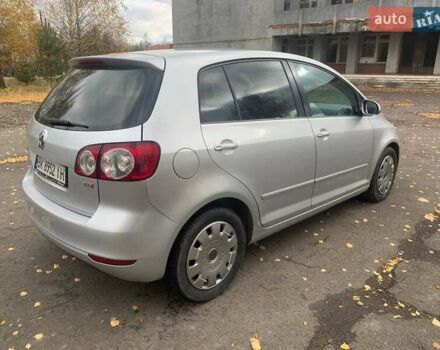 Серый Фольксваген Гольф Плюс, объемом двигателя 1.6 л и пробегом 305 тыс. км за 7600 $, фото 4 на Automoto.ua