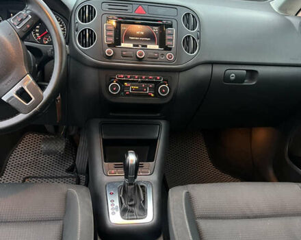 Серый Фольксваген Гольф Плюс, объемом двигателя 1.6 л и пробегом 340 тыс. км за 7500 $, фото 12 на Automoto.ua