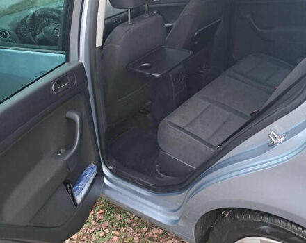 Серый Фольксваген Гольф Плюс, объемом двигателя 1.4 л и пробегом 200 тыс. км за 7300 $, фото 5 на Automoto.ua