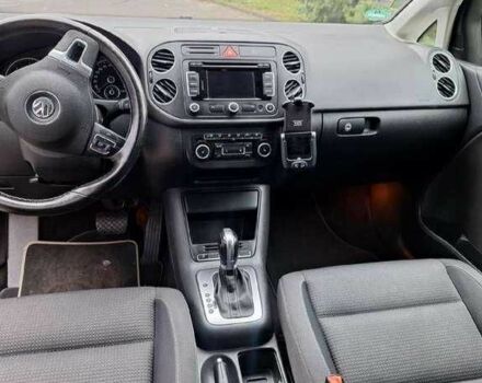 Серый Фольксваген Гольф Плюс, объемом двигателя 2 л и пробегом 280 тыс. км за 3600 $, фото 6 на Automoto.ua