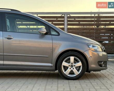 Серый Фольксваген Гольф Плюс, объемом двигателя 1.4 л и пробегом 228 тыс. км за 8599 $, фото 33 на Automoto.ua