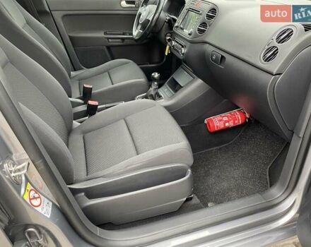 Серый Фольксваген Гольф Плюс, объемом двигателя 1.6 л и пробегом 219 тыс. км за 8199 $, фото 12 на Automoto.ua