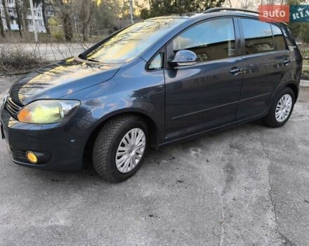 Серый Фольксваген Гольф Плюс, объемом двигателя 1.4 л и пробегом 205 тыс. км за 8750 $, фото 4 на Automoto.ua