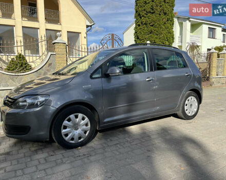 Фольксваген Гольф Плюс 2011 в Луцке на Automoto.ua Серый Фольксваген Гольф Плюс, объемом двигателя 1.6 л и пробегом 237 тыс. км за 7900 $, фото 11 на Automoto.ua